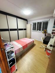 Blk 72 Siglap Lucky Valley (Bedok), HDB 5 Rooms #573927521